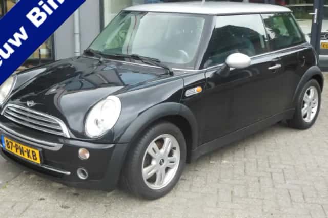 MINI One (2004) thumbnail 1