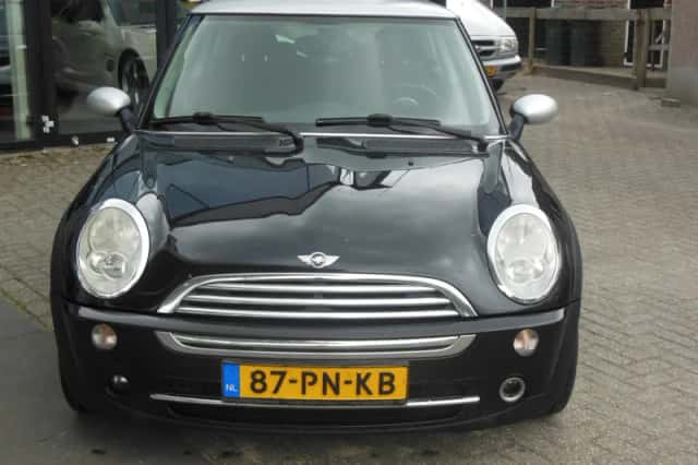 MINI One (2004) thumbnail 3