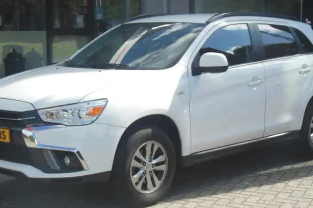 Mitsubishi ASX (2020) thumbnail 1