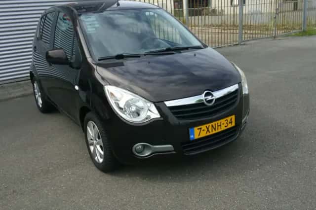 Opel Agila (2014) thumbnail 1