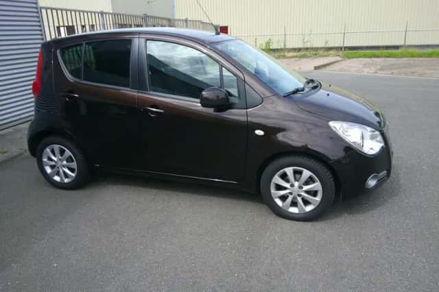 Opel Agila (2014) thumbnail 4