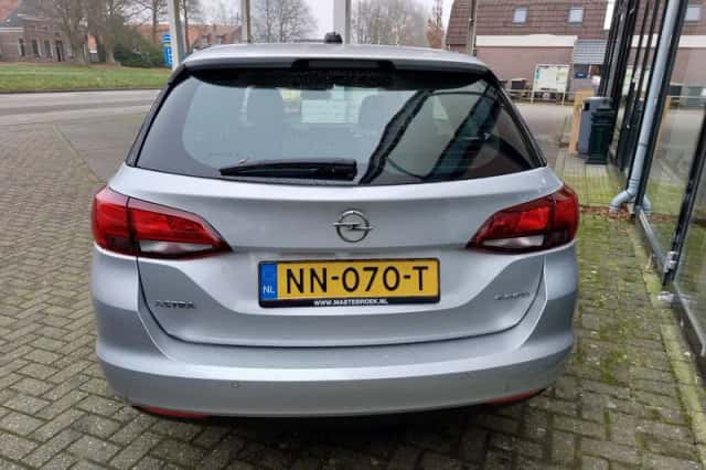Opel Astra (2017) thumbnail 5