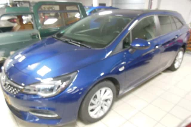 Opel Astra (2020) thumbnail 3