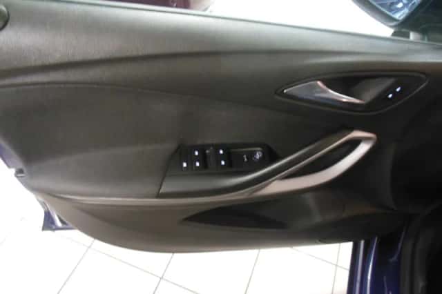 Opel Astra (2020) thumbnail 6