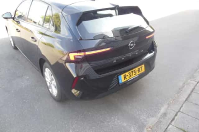 Opel Astra (2022) thumbnail 4
