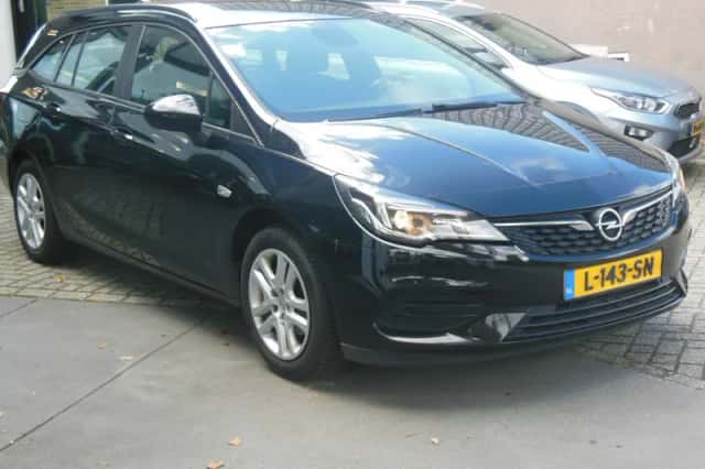 Opel Astra (2021) thumbnail 4