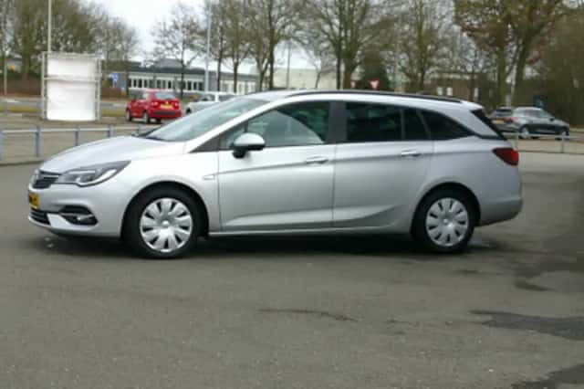 Opel Astra (2020) thumbnail 4