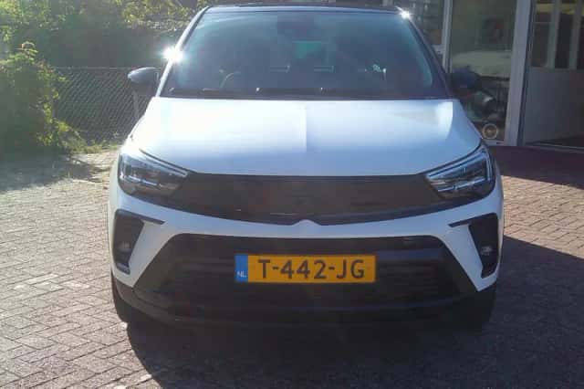 Opel Crossland (2023) thumbnail 2