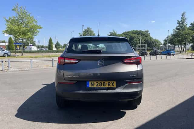 Opel Grandland X (2019) thumbnail 4
