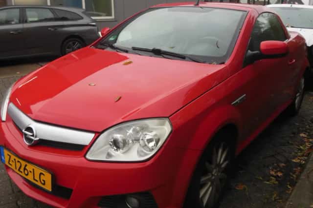 Opel Tigra (2005) thumbnail 3