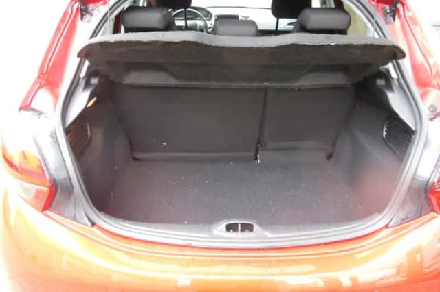 Peugeot 208 (2019) thumbnail 5