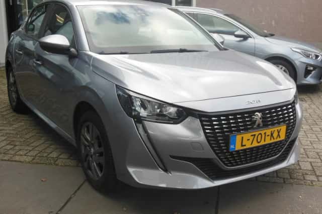 Peugeot 208 (2021) thumbnail 4
