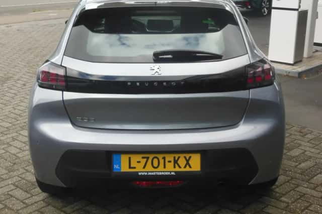 Peugeot 208 (2021) thumbnail 6