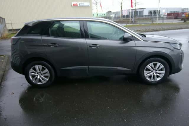 Peugeot 3008 (2021) thumbnail 4