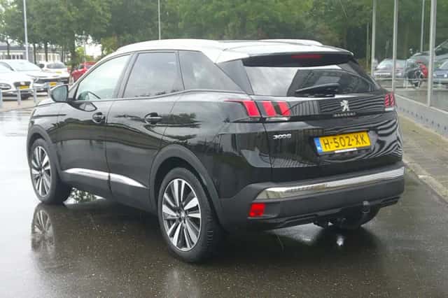 Peugeot 3008 (2020) thumbnail 3