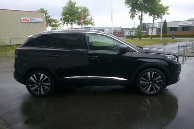 Peugeot 3008 (2020) thumbnail 5