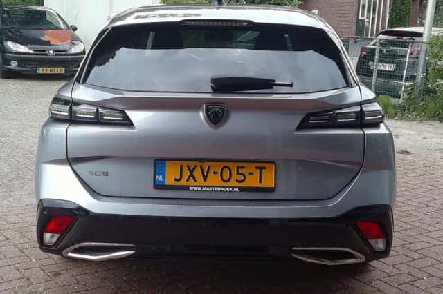 Peugeot 308 (2023) thumbnail 4