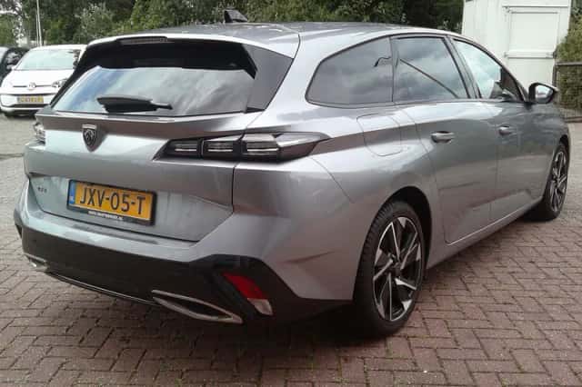 Peugeot 308 (2023) thumbnail 6