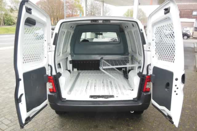 Peugeot Partner (2009) thumbnail 6