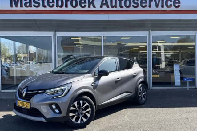 Renault Captur (2020) thumbnail 2