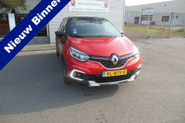 Renault Captur (2018) thumbnail 2