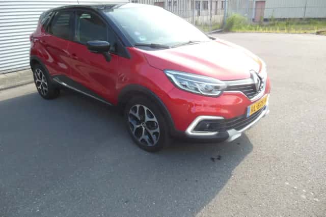 Renault Captur (2018) thumbnail 3