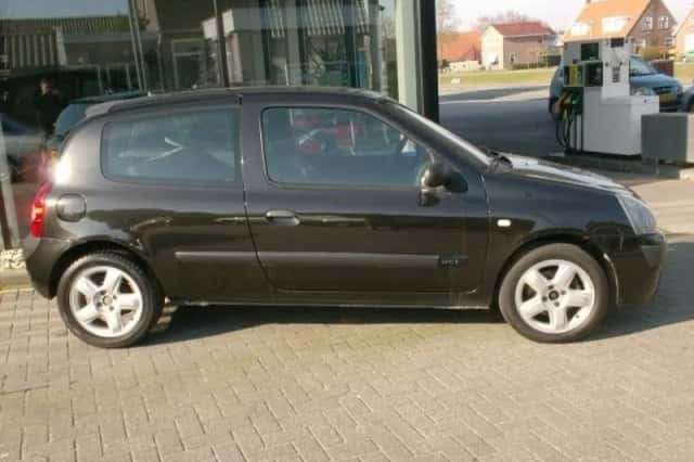 Renault Clio (2005) thumbnail 3