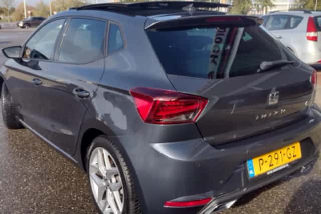 SEAT Ibiza (2021) thumbnail 3
