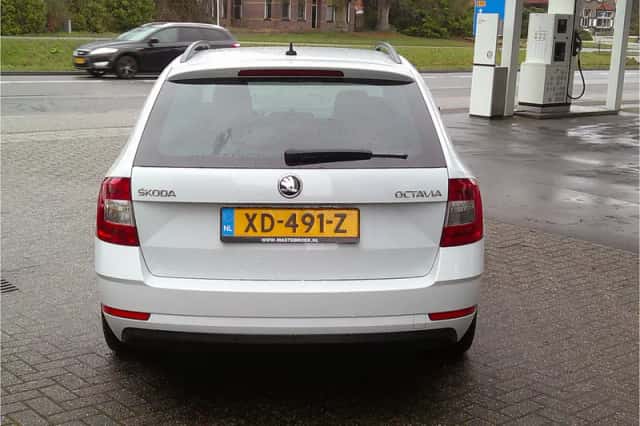 Škoda Octavia (2019) thumbnail 5