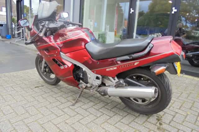 Suzuki GSX (1993) thumbnail 3