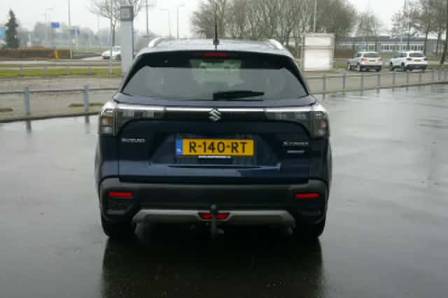 Suzuki S-Cross (2022) thumbnail 5