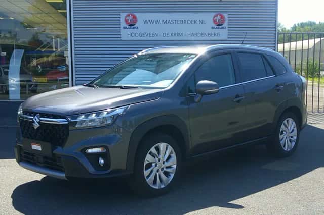 Suzuki S-Cross (2025) thumbnail 2