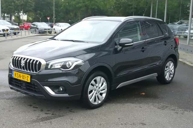 Suzuki S-Cross (2020) thumbnail 3