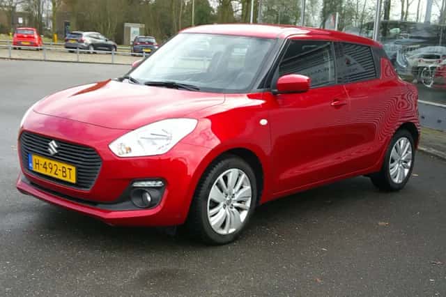 Suzuki Swift (2020) thumbnail 3