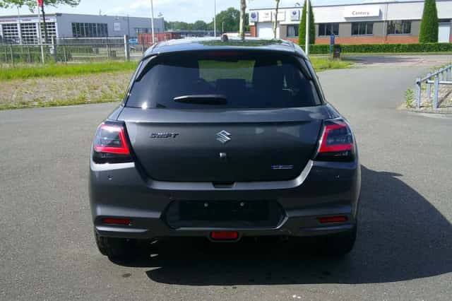 Suzuki Swift (2025) thumbnail 6