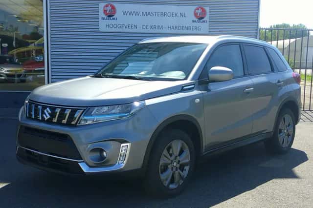Suzuki Vitara (2025) thumbnail 2