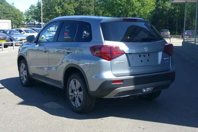 Suzuki Vitara (2025) thumbnail 4