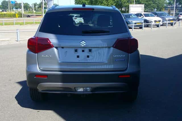 Suzuki Vitara (2025) thumbnail 5