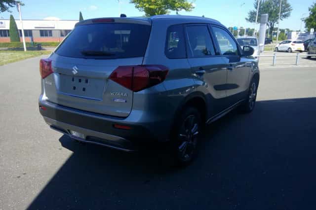 Suzuki Vitara (2025) thumbnail 5