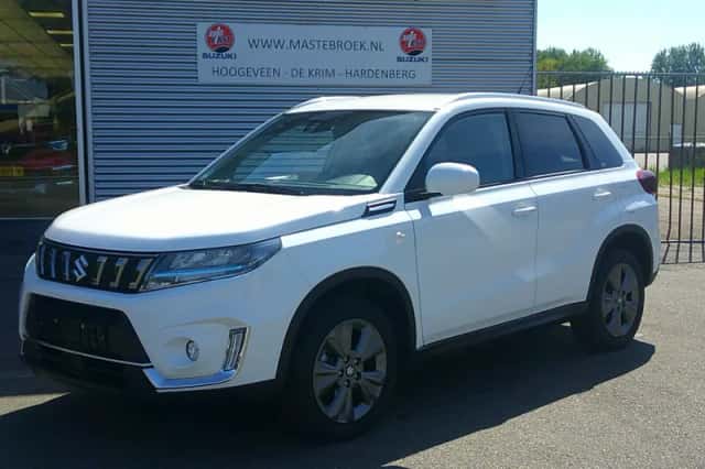 Suzuki Vitara (2022) thumbnail 1