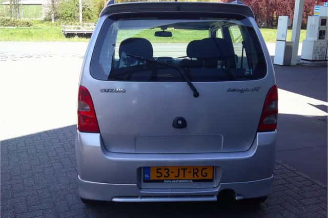 Suzuki Wagon (2002) thumbnail 5