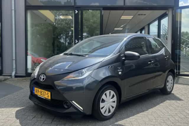 Toyota Aygo (2018) thumbnail 1