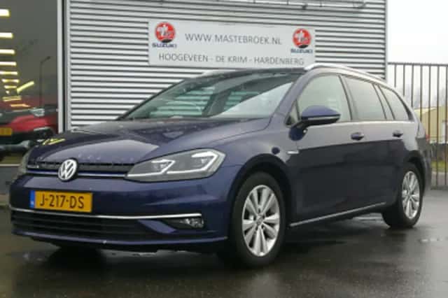 Volkswagen Golf (2020) thumbnail 1