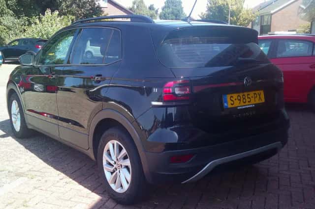 Volkswagen T-Cross (2023) thumbnail 3