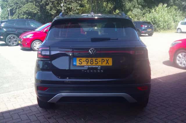 Volkswagen T-Cross (2023) thumbnail 4