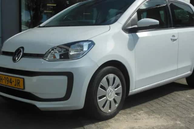 Volkswagen Up! (2020) thumbnail 1