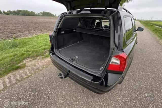 Volvo V70 (2017) thumbnail 12
