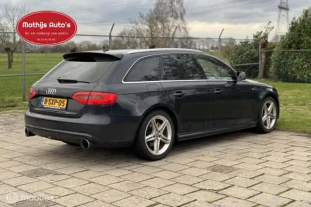 Audi A4 (2014) thumbnail 9