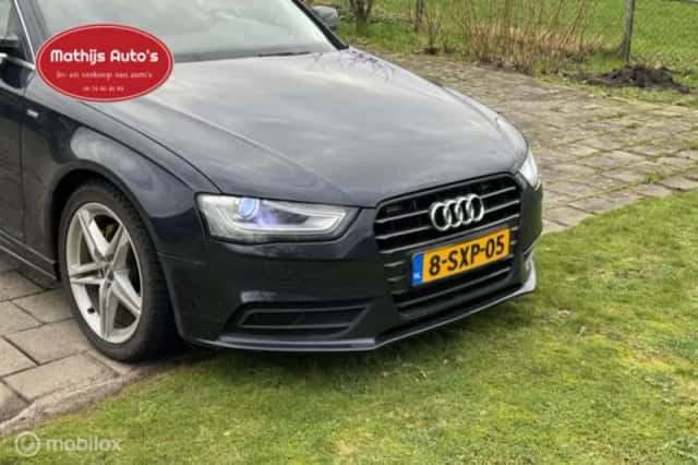 Audi A4 (2014) thumbnail 10