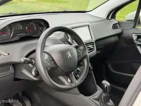 Peugeot 208 (2013) thumbnail 13
